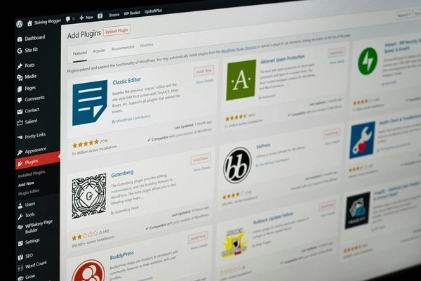 Edycja strony WordPress na laptopie